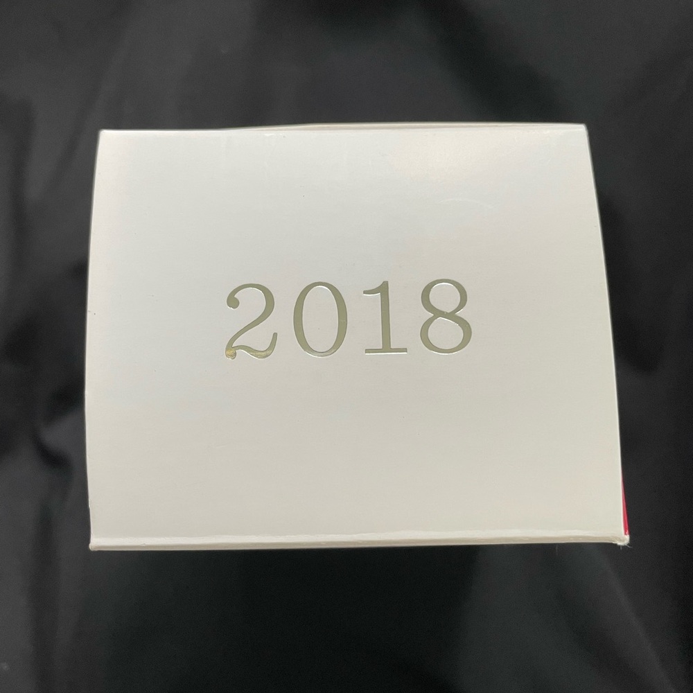HALLMARK KEEPSAKE ORNAMENT Chris Kringle Kitchen 2018 in Box Christmas Evergreen - Picture 4 of 8